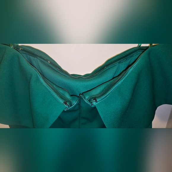 Betsy & Adam Off Shoulder Ruffle Dress Wedding Bridesmaid Emerald Green Size 12 - Picture 4 of 9